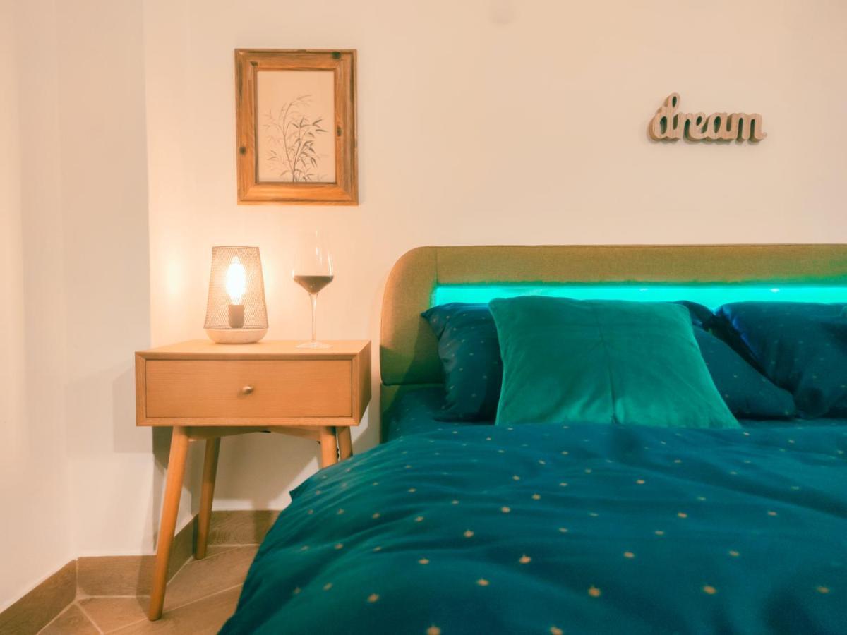Green Art Studio Old Town بوخارست المظهر الخارجي الصورة